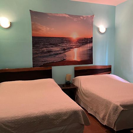 Easy Inn Hotel Belize City Eksteriør billede