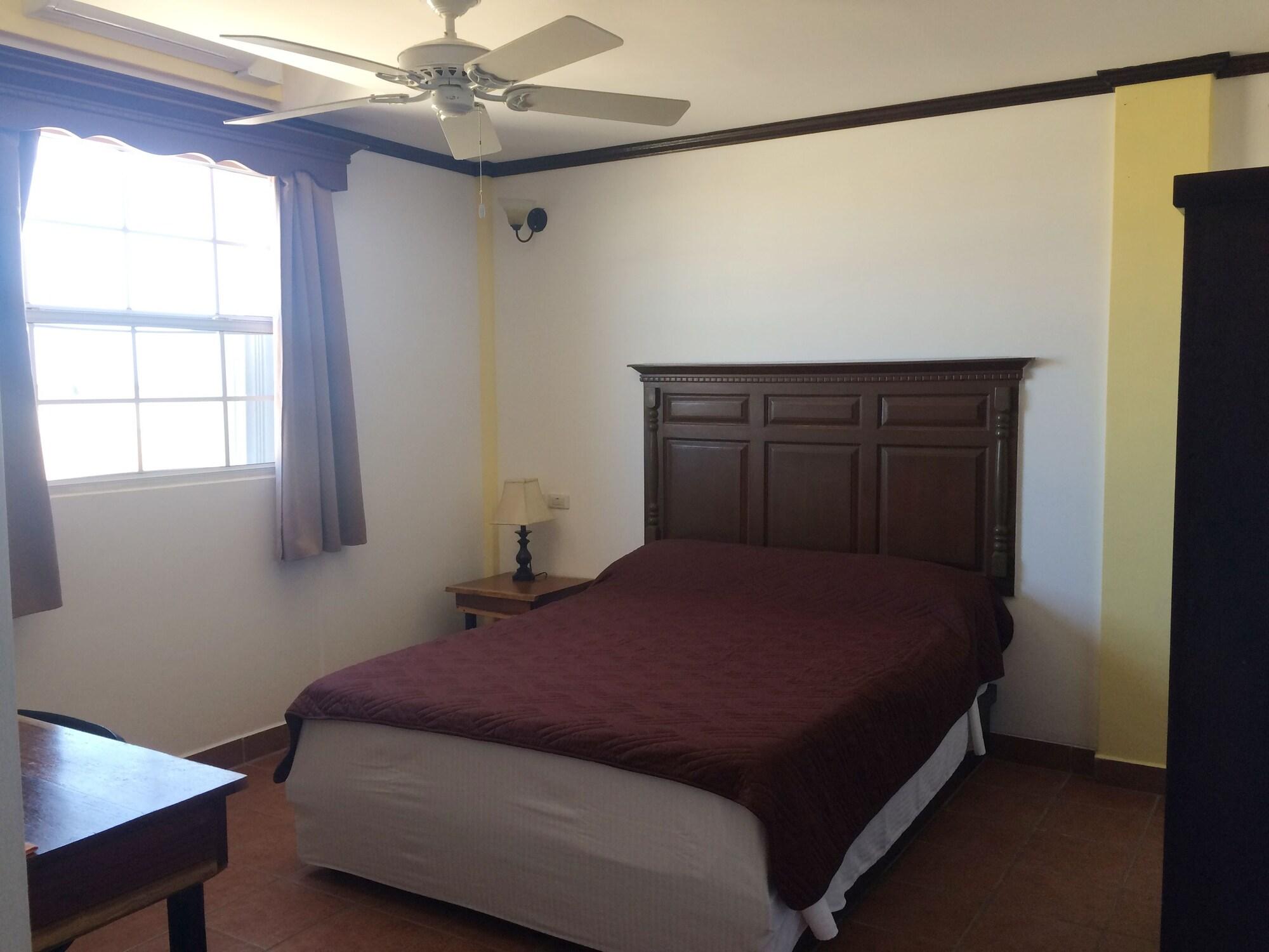 Easy Inn Hotel Belize City Eksteriør billede