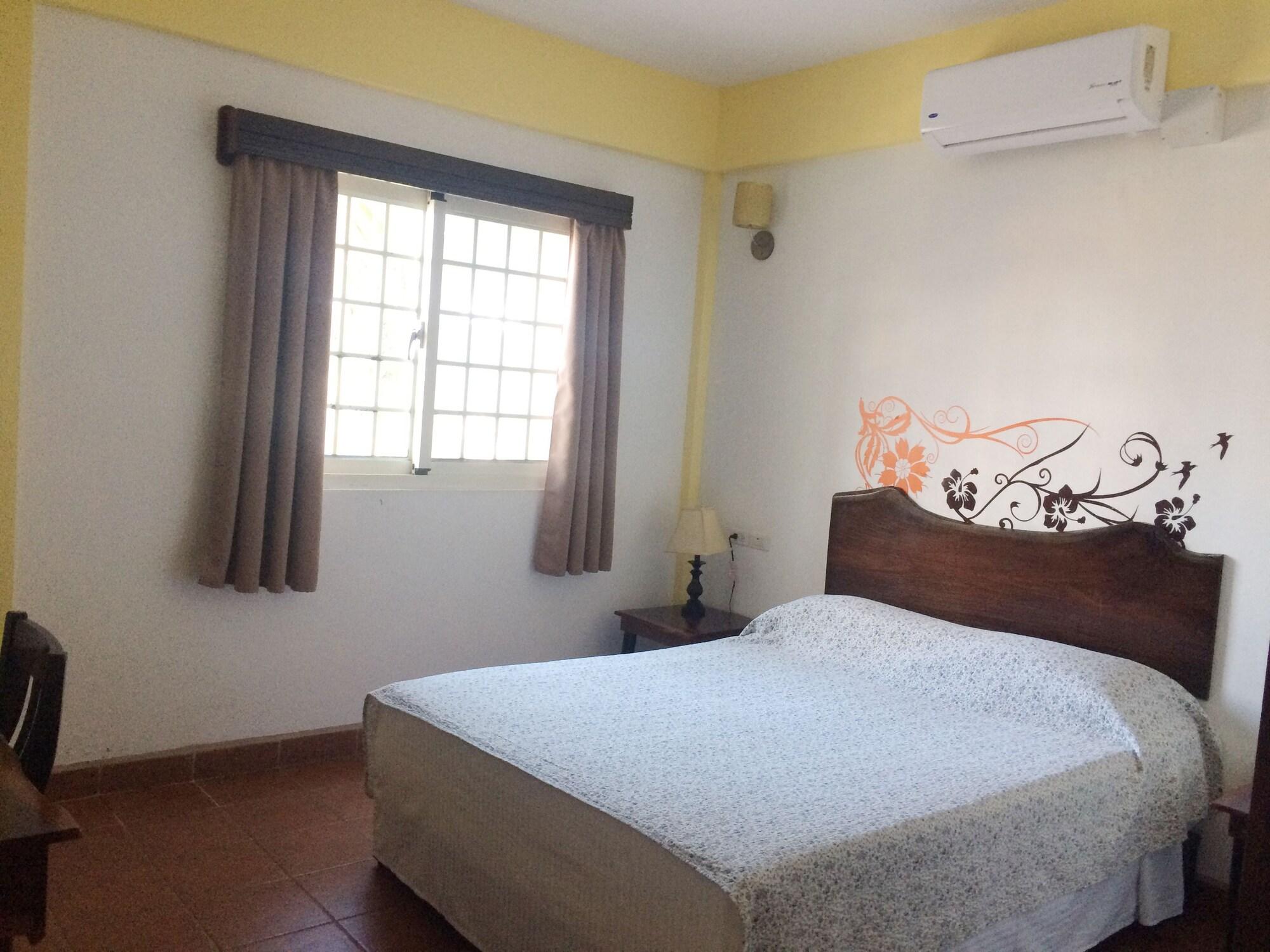 Easy Inn Hotel Belize City Eksteriør billede
