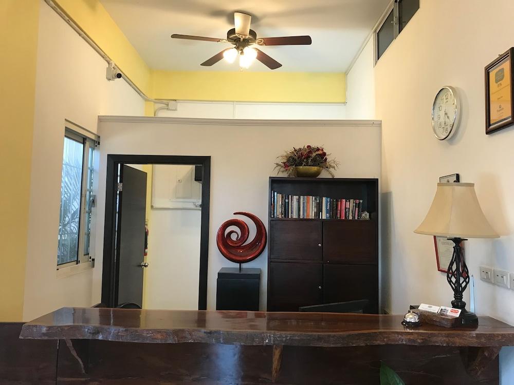 Easy Inn Hotel Belize City Eksteriør billede